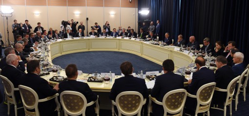 Назарбаев Путинмен бірге Германия Федеративтік Республикасының іскер топтар өкілдерімен кездесті