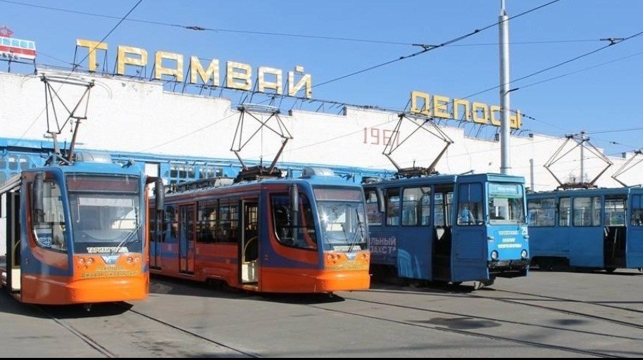 Павлодарда  трамвай да, көше аралық автобустар да тоқтаған жоқ