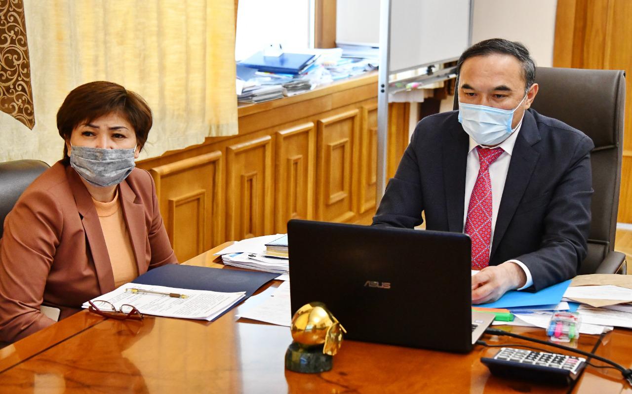Алматы әкімінің орынбасары мектеп директорларымен кездесті