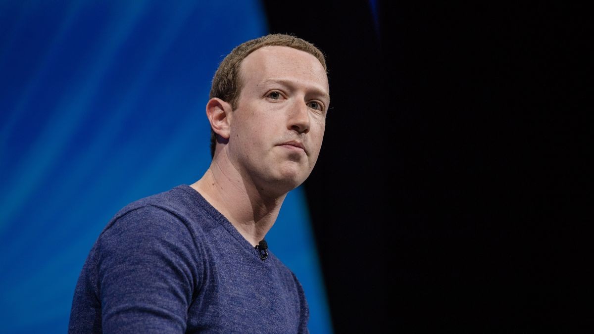 Facebook қызметкерлері Цукербергке неге қарсы шықты?