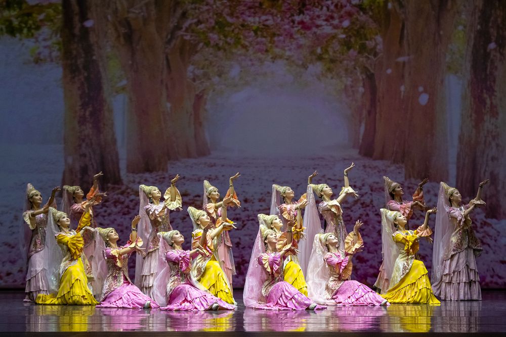 "Астана Балет" елордалық дәрігерлерге арнап қайырымдылық концерт өткізді