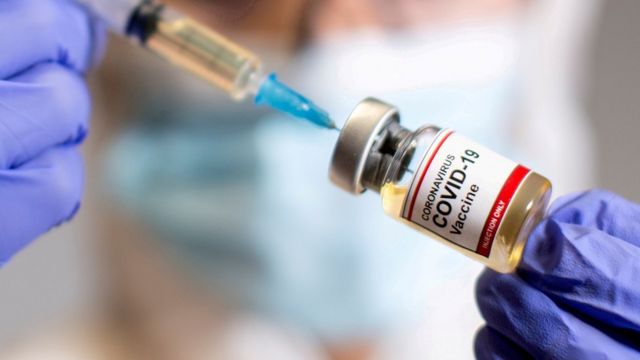 Вакцина адамзатты біріктіреді
