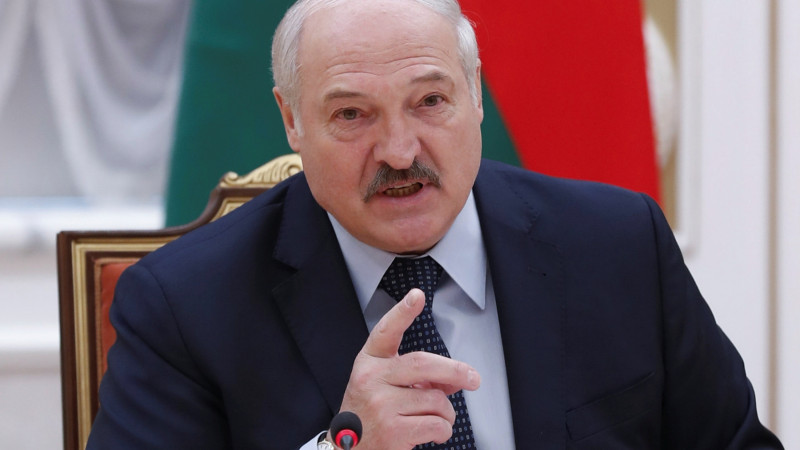 Лукашенко Беларусь шекарасын әр метріне дейін жабуды тапсырды