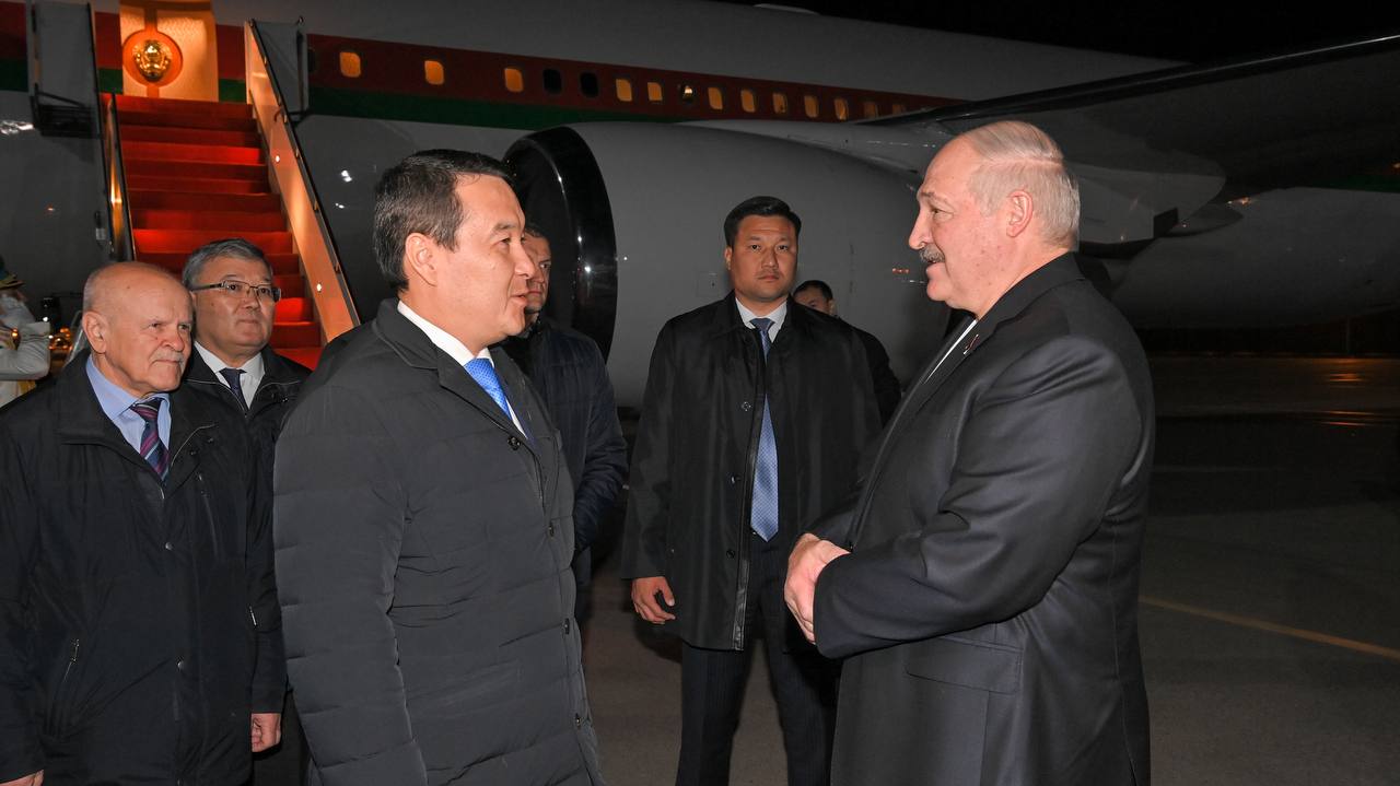 Александр Лукашенко халықаралық іс-шараларға қатысу үшін Астанаға келді