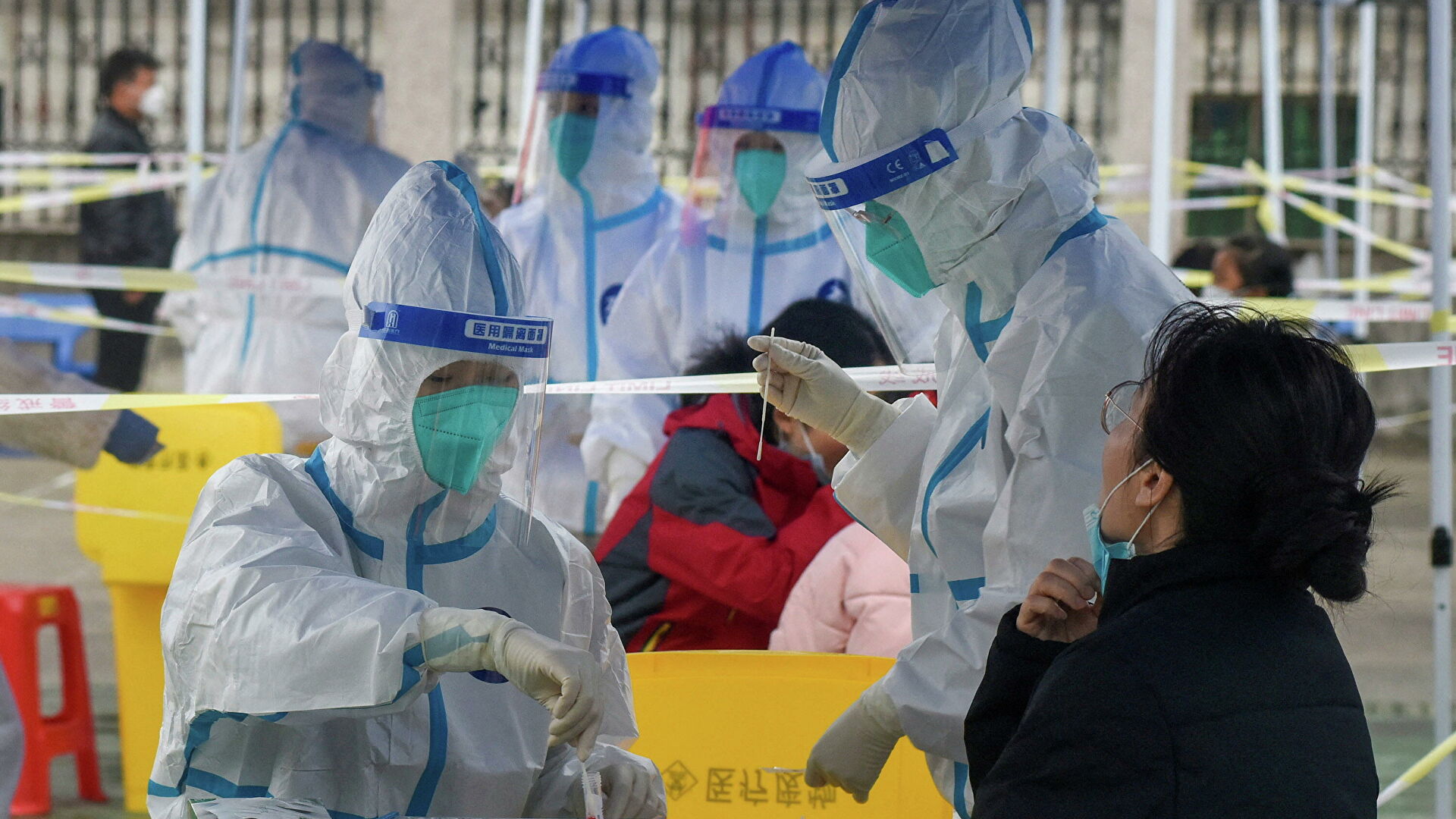 Қытайда коронавирустың 33 мыңға жуық жаңа жағдайы тіркелді