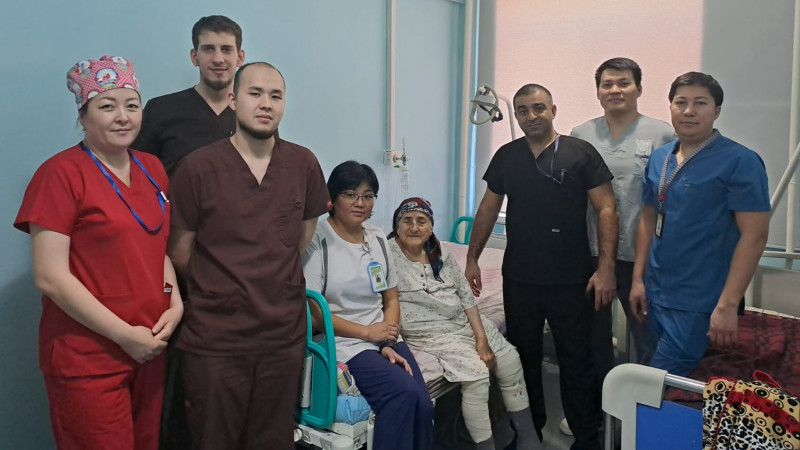 Алматылық хирургтер 105 жастағы қарияға ота жасады
