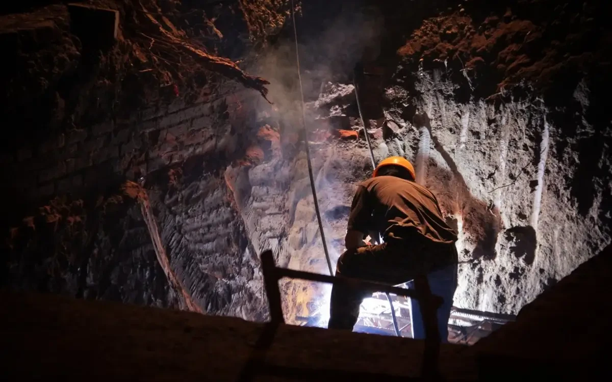 Костенко шахтасындағы өрт: Қаза болғандар саны 16-ға жетті, 31 кенші іздестіріліп жатыр