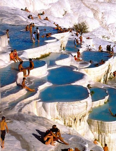 Жетілген әйелдердің жалаңаш суреттері