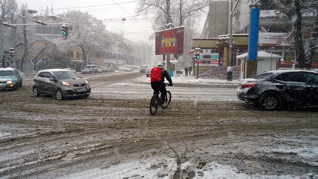 10-02-2016 almaty snow