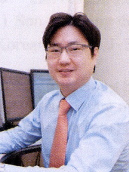 профессор Сон Сан Хун