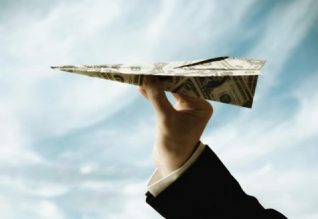 Қазақстандықтар шетелге ақша аударуды көбейтті