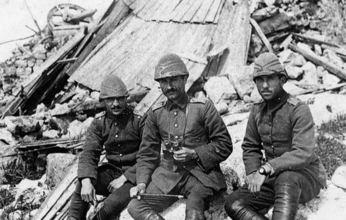 Шанаққала шайқасының 102 жылдығына орай фотокөрме өтті