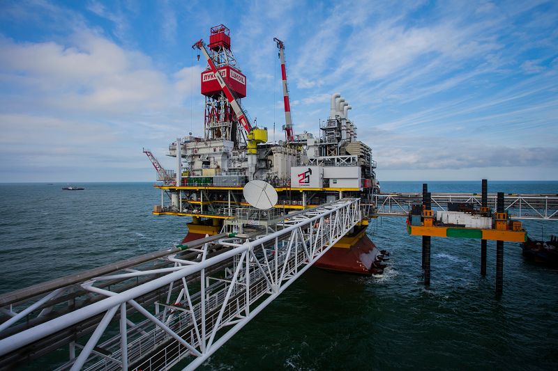 Дикті секске жабыстырыңыз