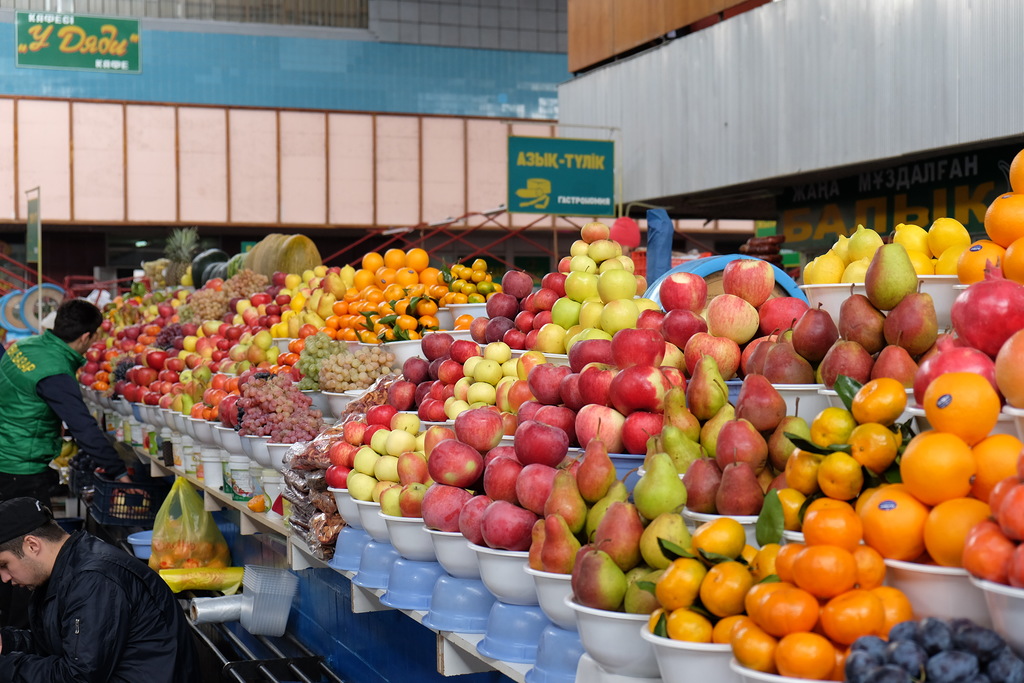Базарға әркім барар...