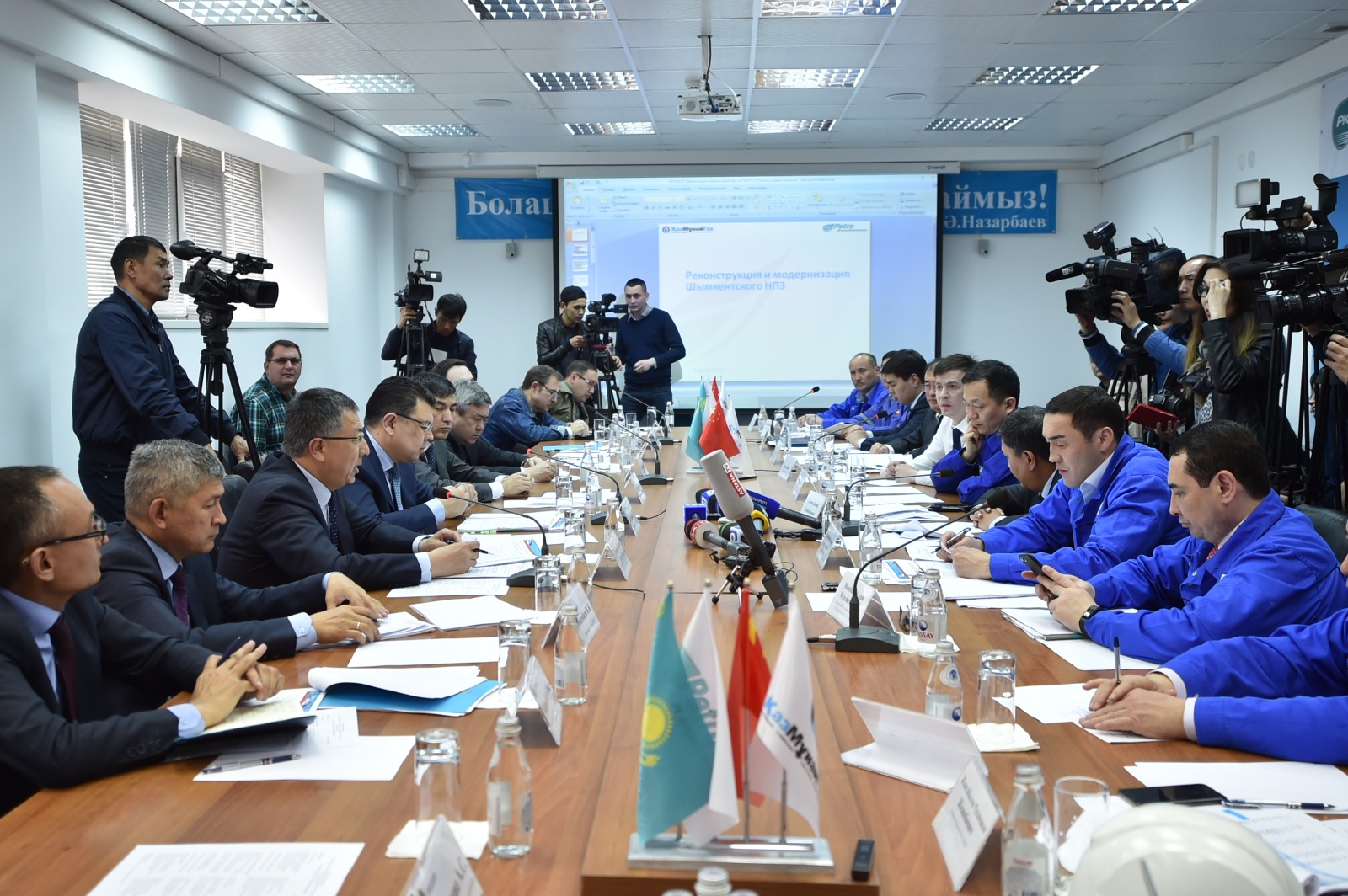 ​Ж.Түймебаев қытайлық инвесторларға жергілікті мамандар дайындау керектігін ескертті