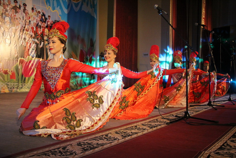 Достықтың ән мен биі жарасып...