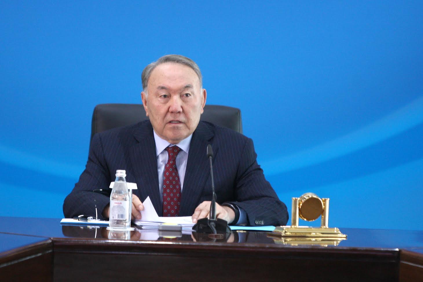 Мемлекет басшысы Астанадағы ескі үйлерді сүріп тастауды тапсырды