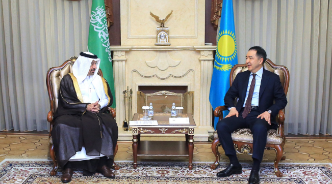 Сағынтаев Сауд Арабиясының министрі Халид Әл-Фалихпен кездесті