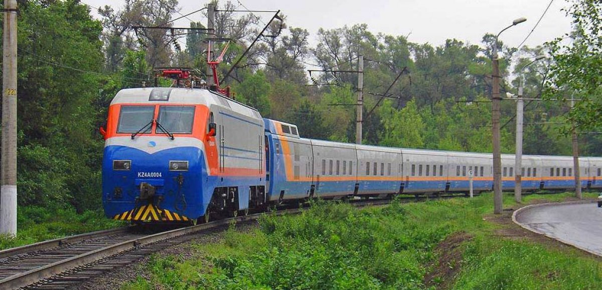 Орал-Астана бағытында жаңа пойыз қатынайды