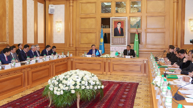 А. Мамин Ашхабадта Түрікменстан Президентімен кездесті 