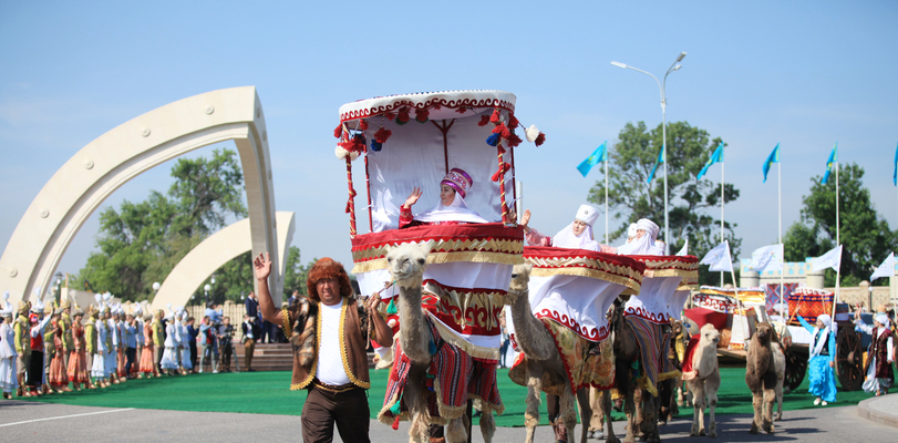 Жамбыл облысынан «Ұлы Жібек жолы. Көне Тараздан асқақ Астанаға тарту» атты керуен Астанаға жолға шықты