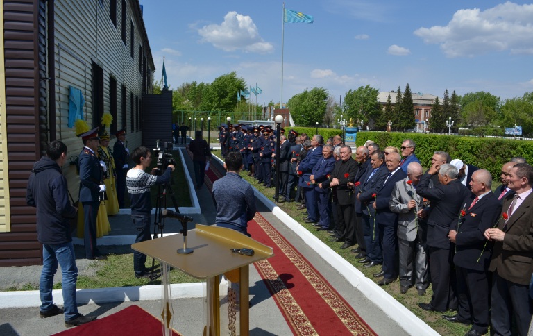 Соғыс және ішкі істер органдары ардагеріне мемориалдық тақта орнатылды