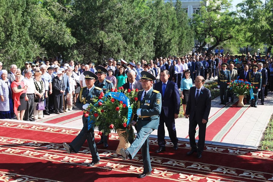 Таразда саяси қуғын-сүргін және ашаршылық құрбандарына арналған митинг өтті