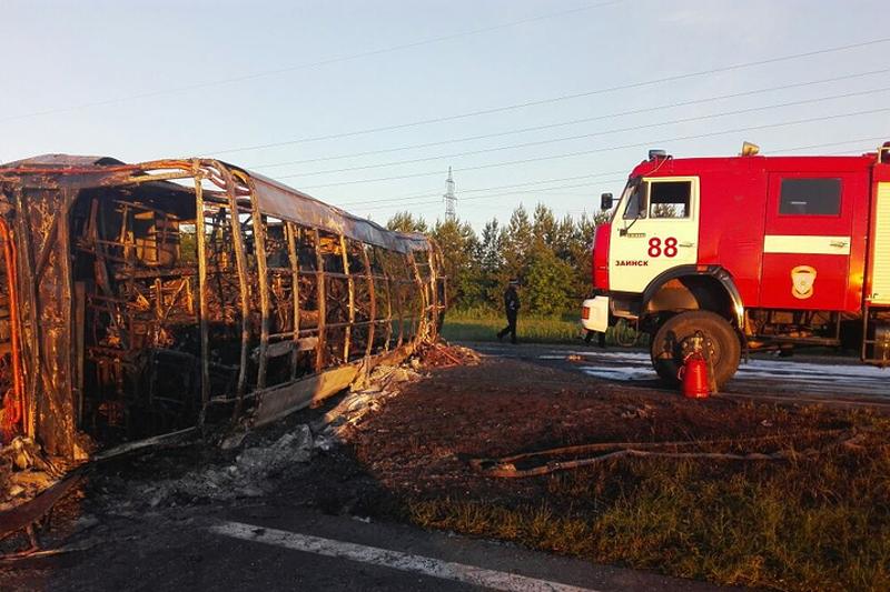 Татарстандағы ірі жол апатынан 10 адам қаза тапты