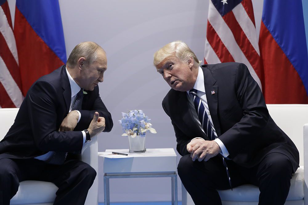 Путин мен Трамптың алғашқы кездесуі. Шетел баспасөзі не дейді?
