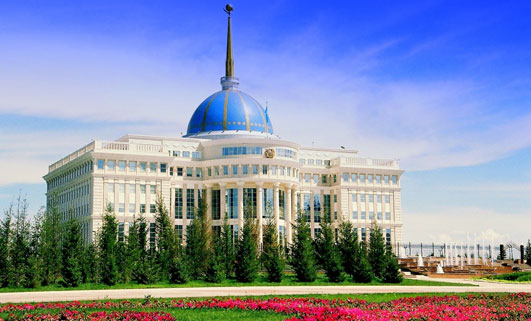 Назарбаев Өзбекстан президентін туған күнімен құттықтады