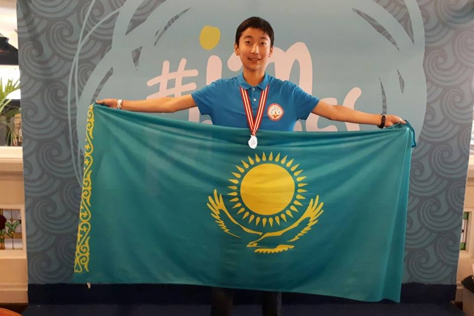 Қарағандылық оқушы халықаралық олимпиадада күміс медаль иеленді