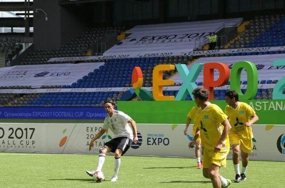 «EXPO 2017 Football Cup»: Әлем құрамасы Қазақстандықтардан басым түсті