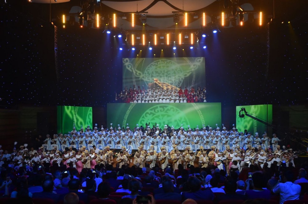 Астанада 600 домбырашы бір сәтте Құрманғазының күйін орындады