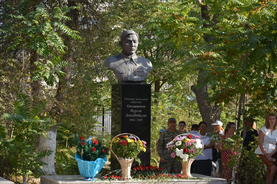 Түркістанның түлегі – қазақ сүйген ұл еді...