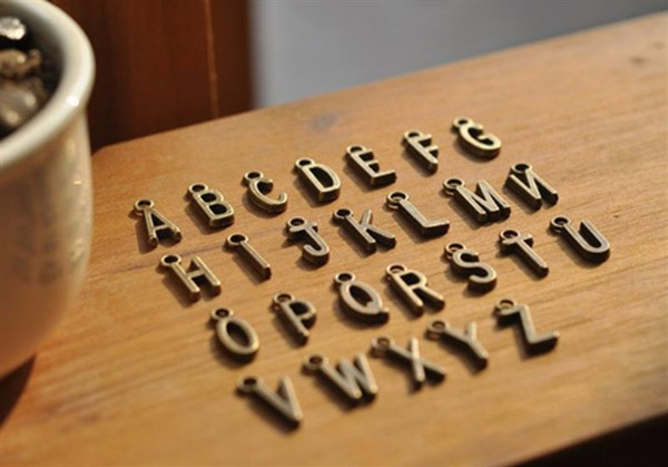 Латынға көшу туралы игі жақсылар не дейді?