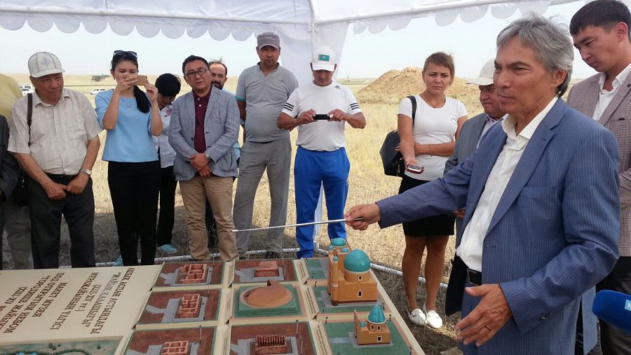 Жайық қаласы 
қайта жаңғырмақ 