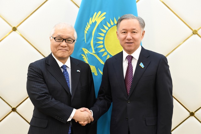 Мәжіліс Төрағасы Кейзо Такемиді қабылдады