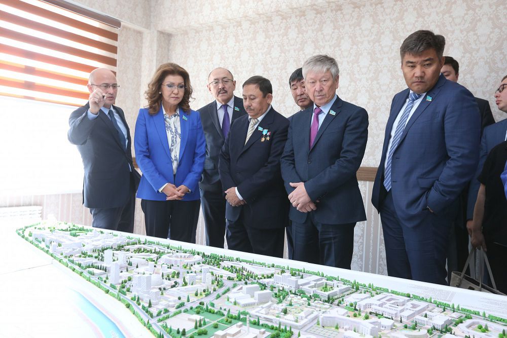 «Қорғастағы» көшпелі отырыс