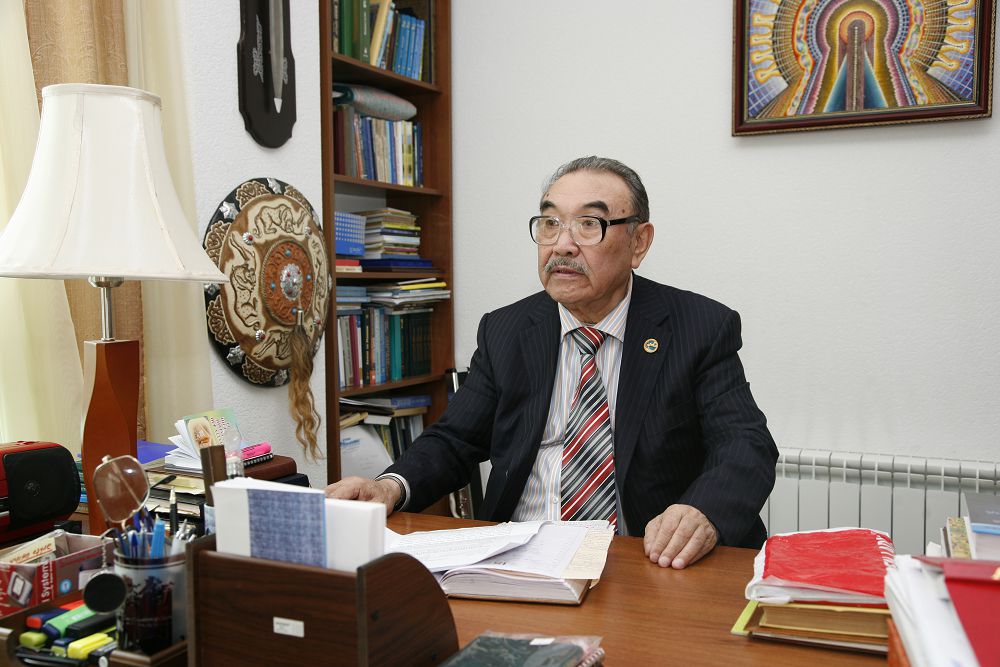 Аллеядағы әңгіменемесе қазақтың қайсар қаламгері