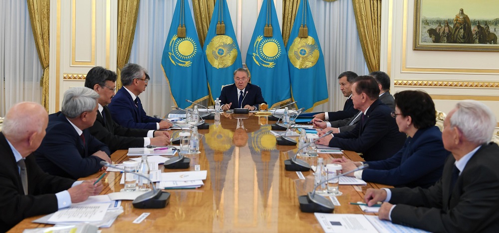 Назарбаевқа латын әліпбиінің жобасы таныстырылды