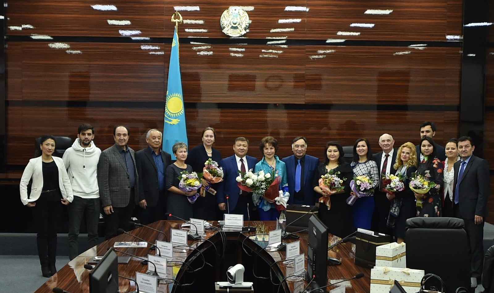 Қазақ романсиадасына 20 жыл