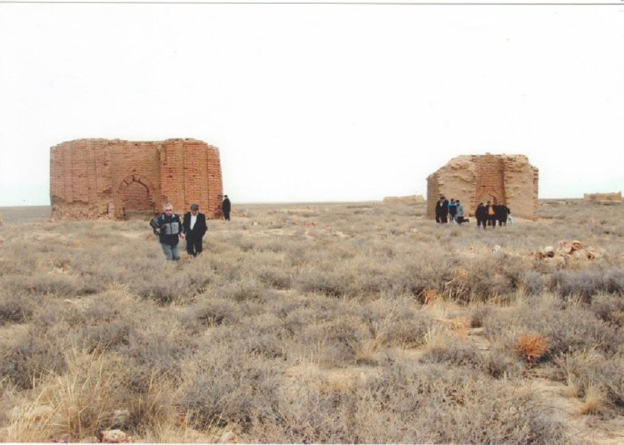 Қораға айналған мазар