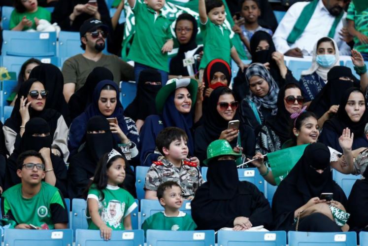 Сауд Арабиясында әйелдерге спорт стадиондарына кіруге рұқсат берілді