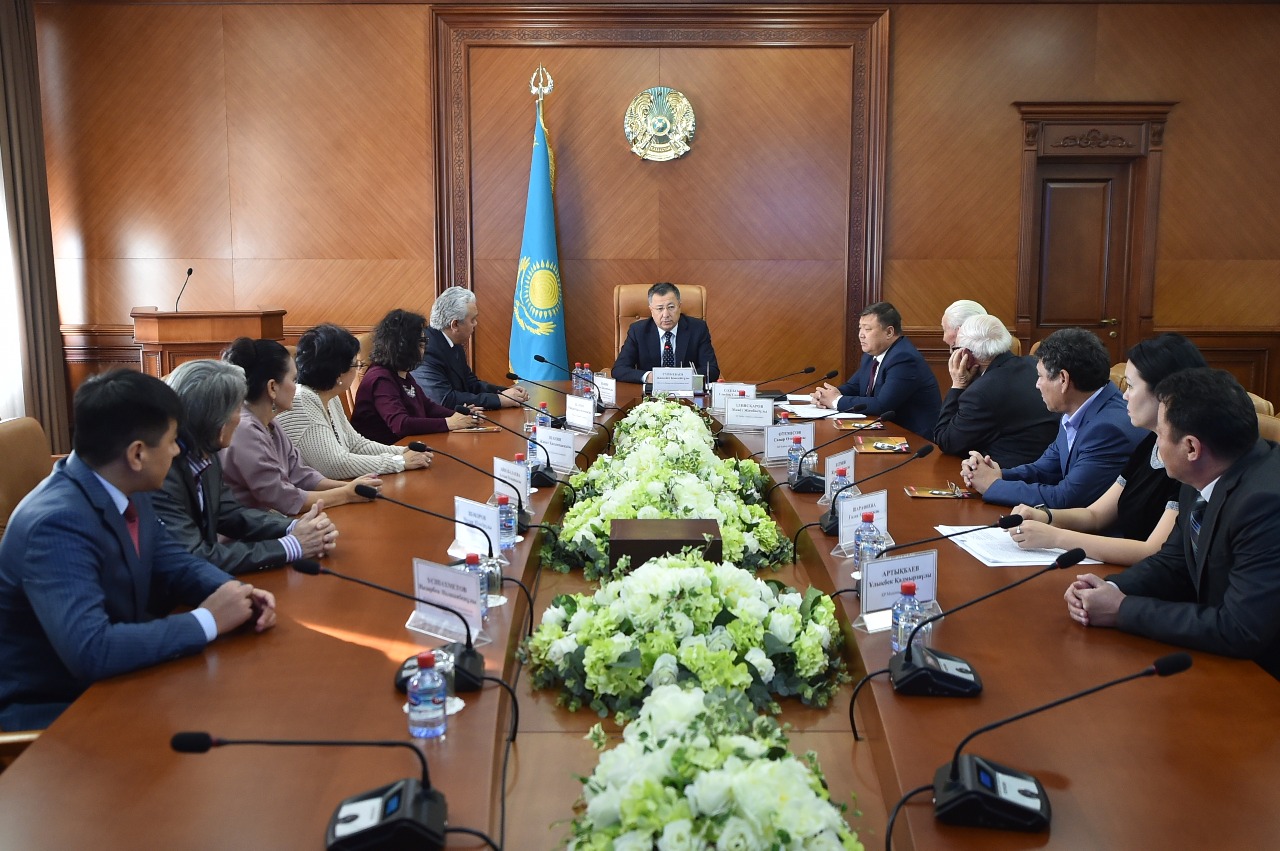 Түймебаев Жұмат Шанин атамыздың ұрпақтарымен кездесті