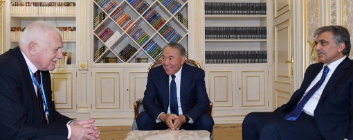 Нұрсұлтан Назарбаев Вацлав Клауспен және Абдолла Гүлмен кездесті
