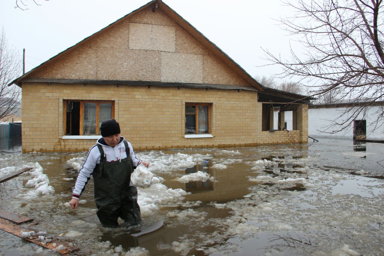 Бір тәулікте 23 тұрғын қауіпсіз жерге көшірілді