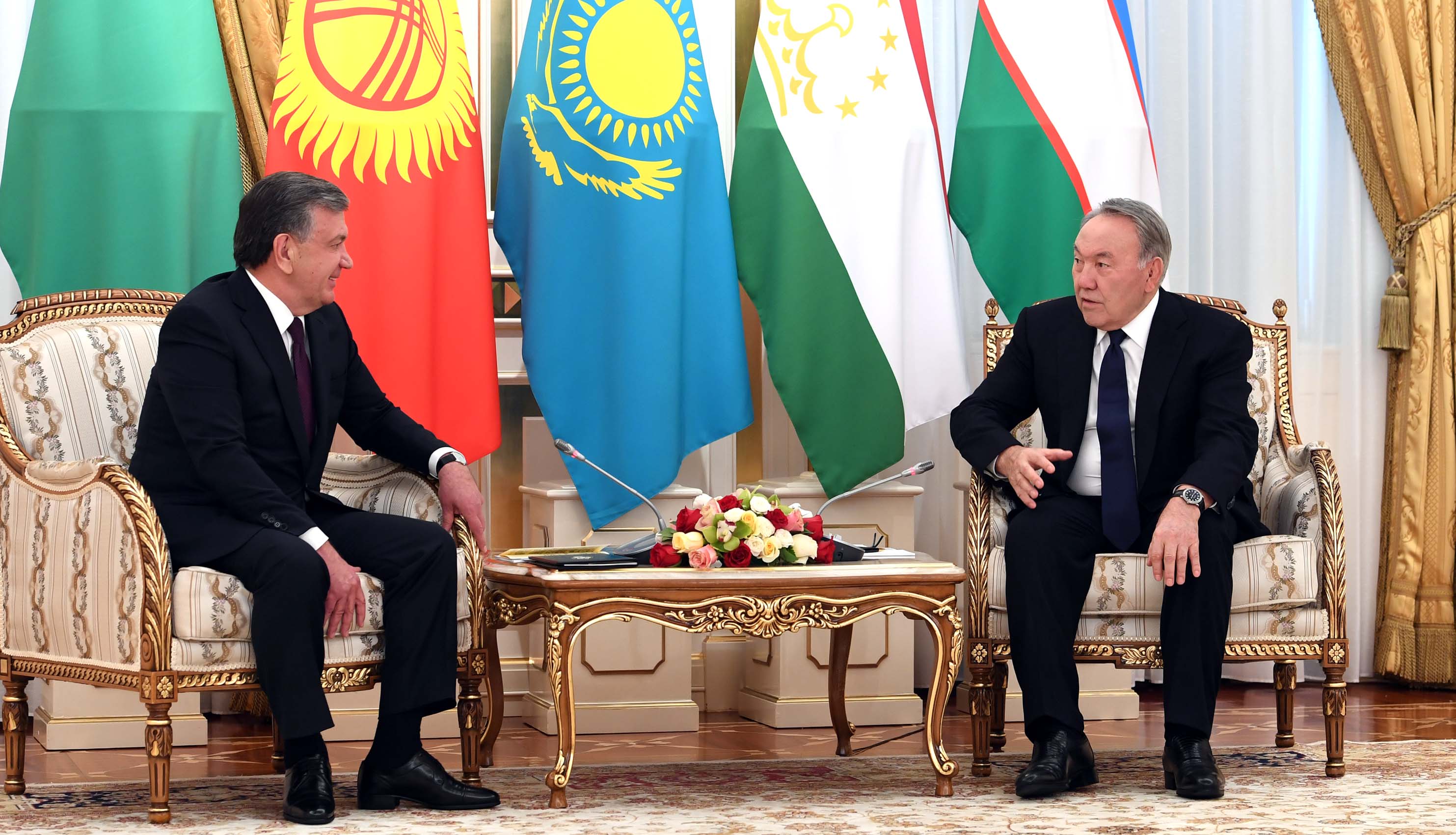 Мемлекет басшысы Нұрсұлтан Назарбаев Өзбекстан Президентімен кездесті
