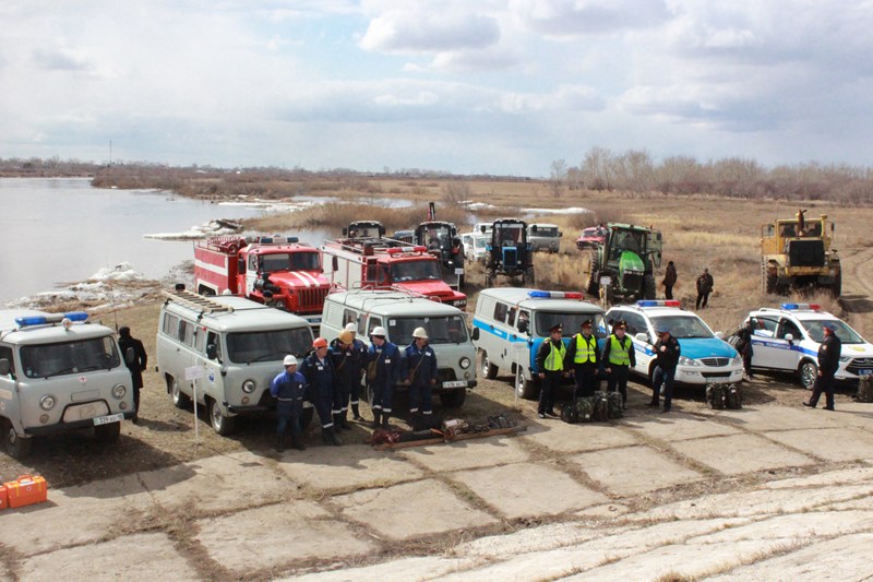 Қостанай облысының әкімі су қоймалары мен бөгеттерді тексерді