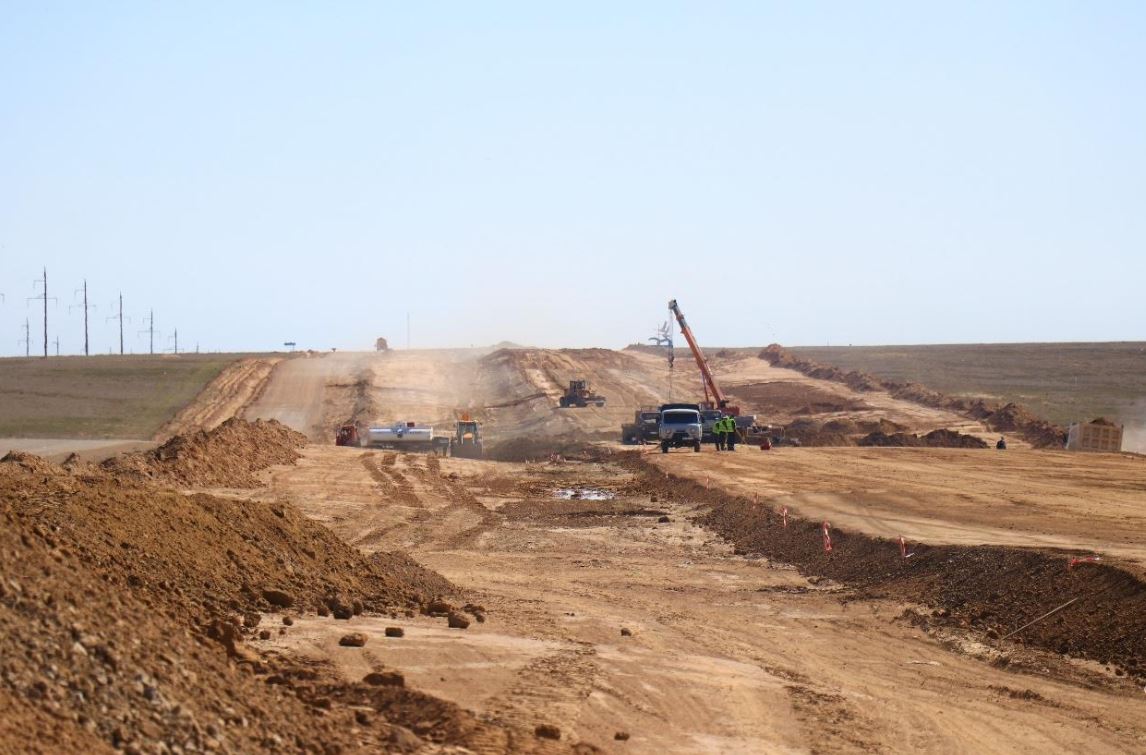 Атырау облысында "Мақат-Доссор" жол учаскесін қалпына келтіру жұмысы жалғасуда