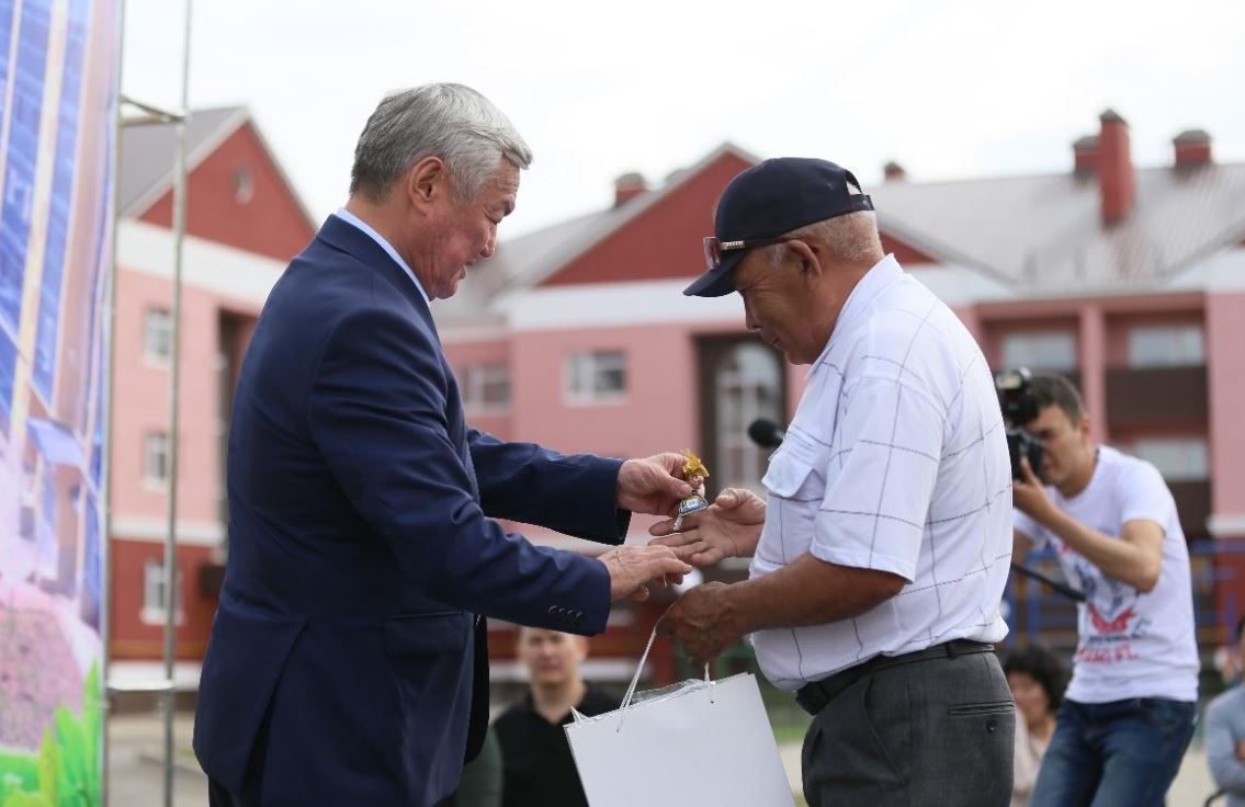 300-ден астам ақтөбелік «Нұрлы жер» бағдарламасымен пәтер алды